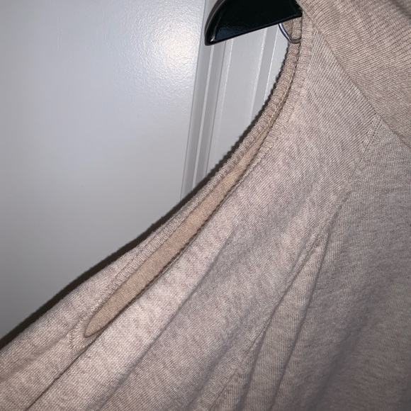 Tan open shoulder sweater - Picture 2 of 4